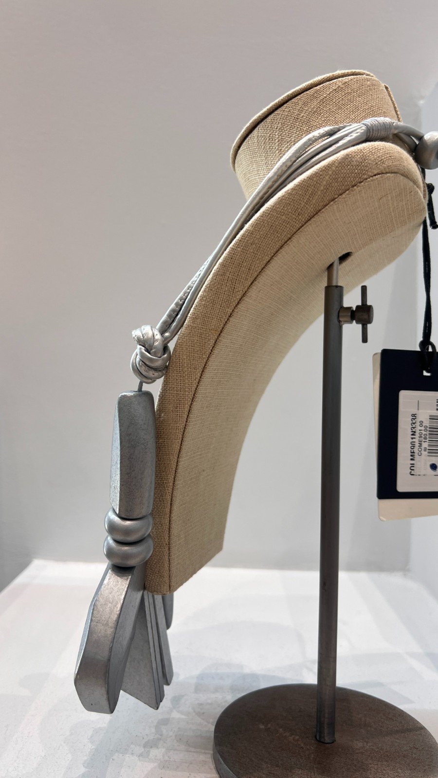 Le streghe women wood statment necklace in gray/silver