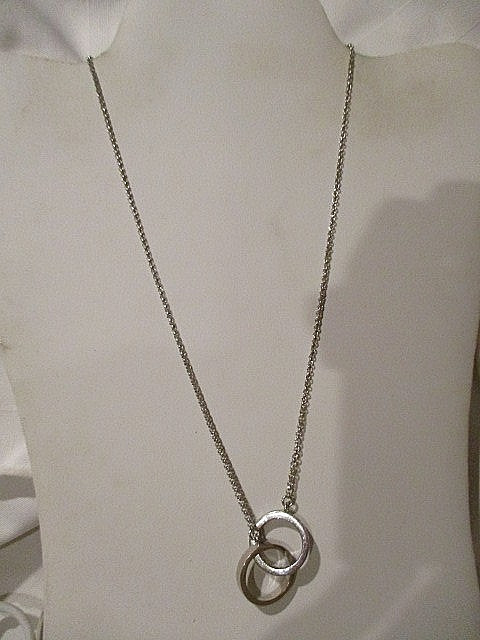 ALDO Silvertone 16″ w/2.5″ Extender Chain Double Rings-1 Plain 1 w/Rhinestones