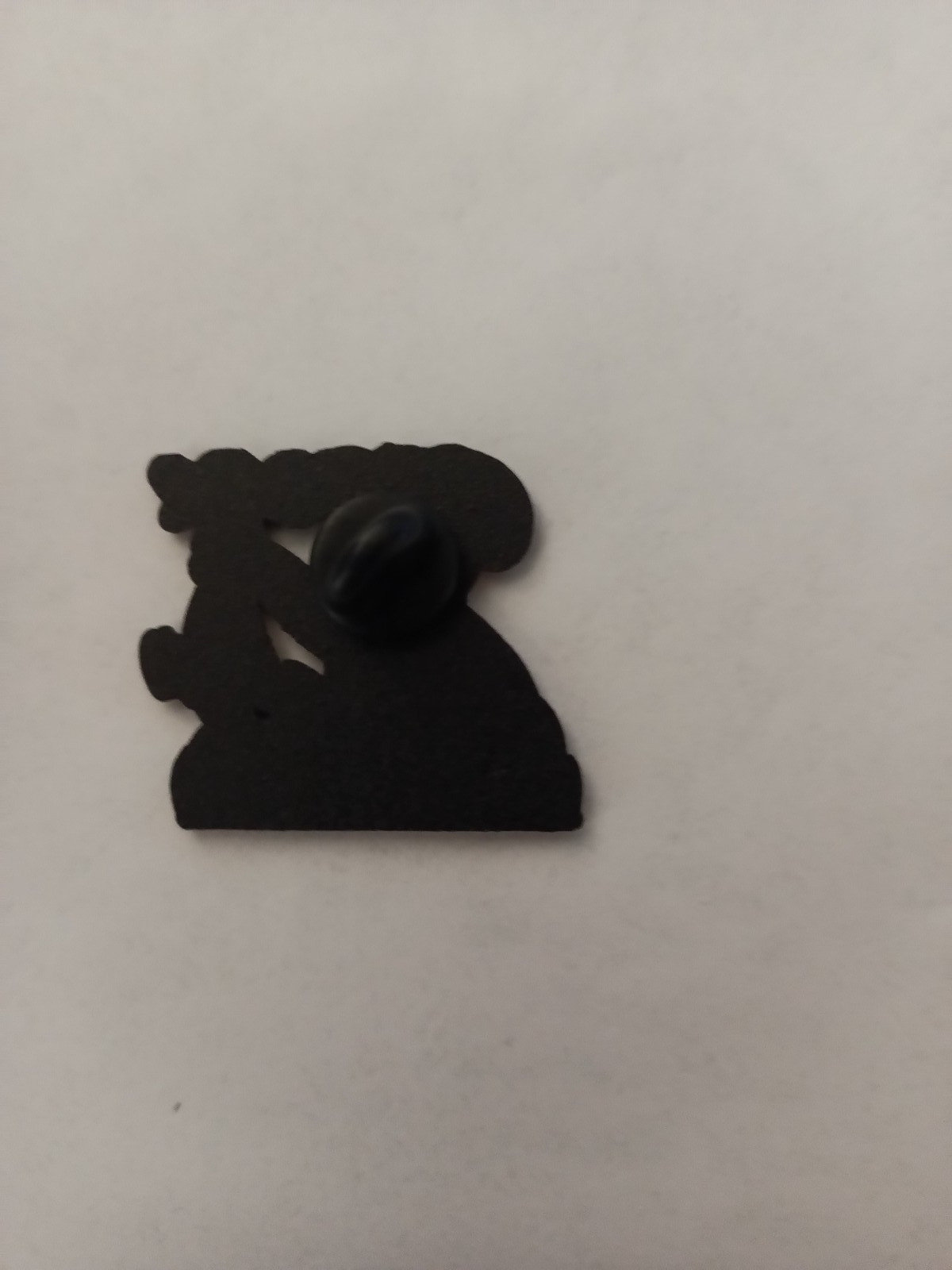 DUCK HUNT NINTENDO ENAMEL PIN-SHIP ALL THE PINS U BUY FOR $4.99-VISIT OUR STORE