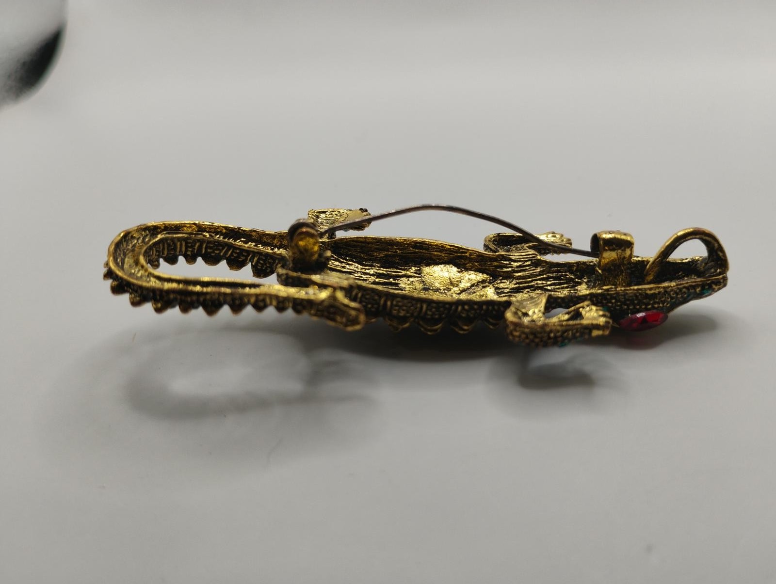 Vintage 3″ Alligator Brooch Pin Pendant with Green and Red Rhinestone Accents
