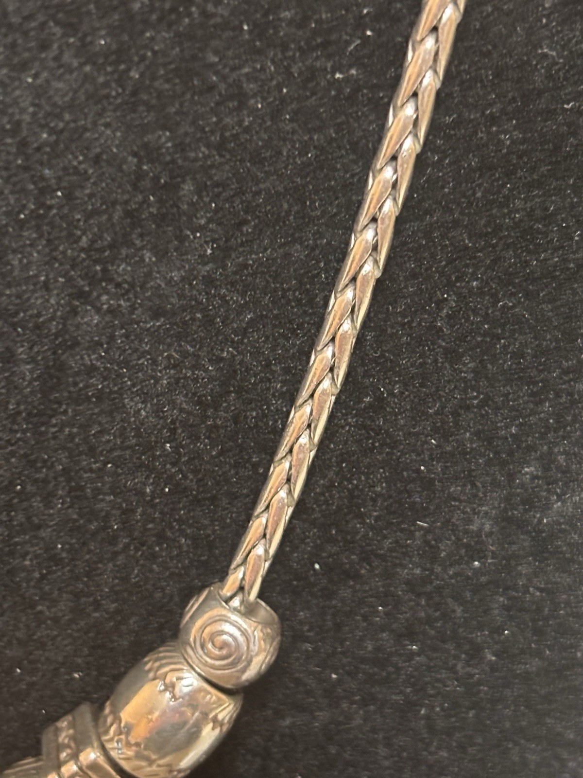 Retired Brighton Silver Plated Calypso Sliding Etched Bead Charm Necklace