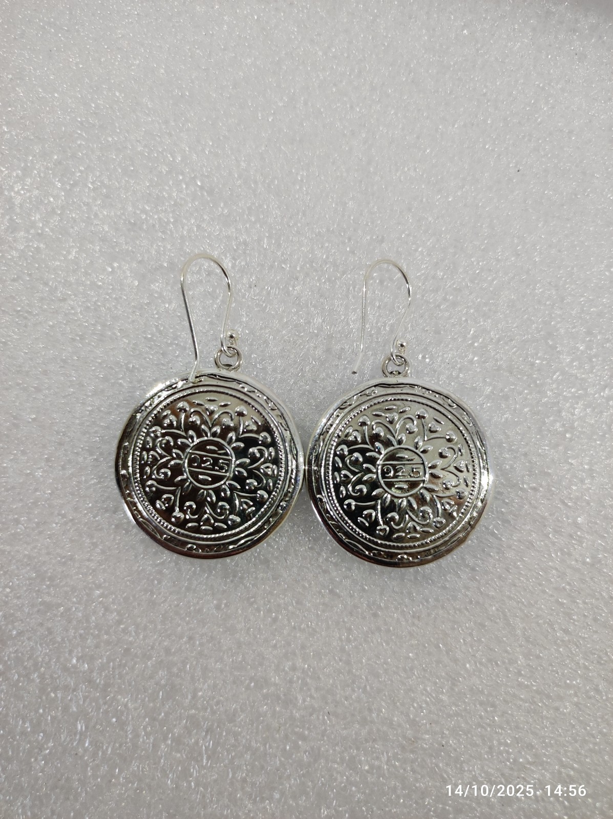 Handmade 92.5 Sterling Silver Glass Framed Goddess Kali Maa Light Weight Earring