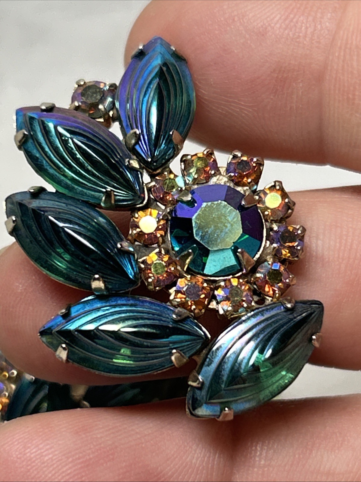 Vtg Clamper Bracelet Earrings Set Heliotrope Watermelon Glass Stones Unsigned