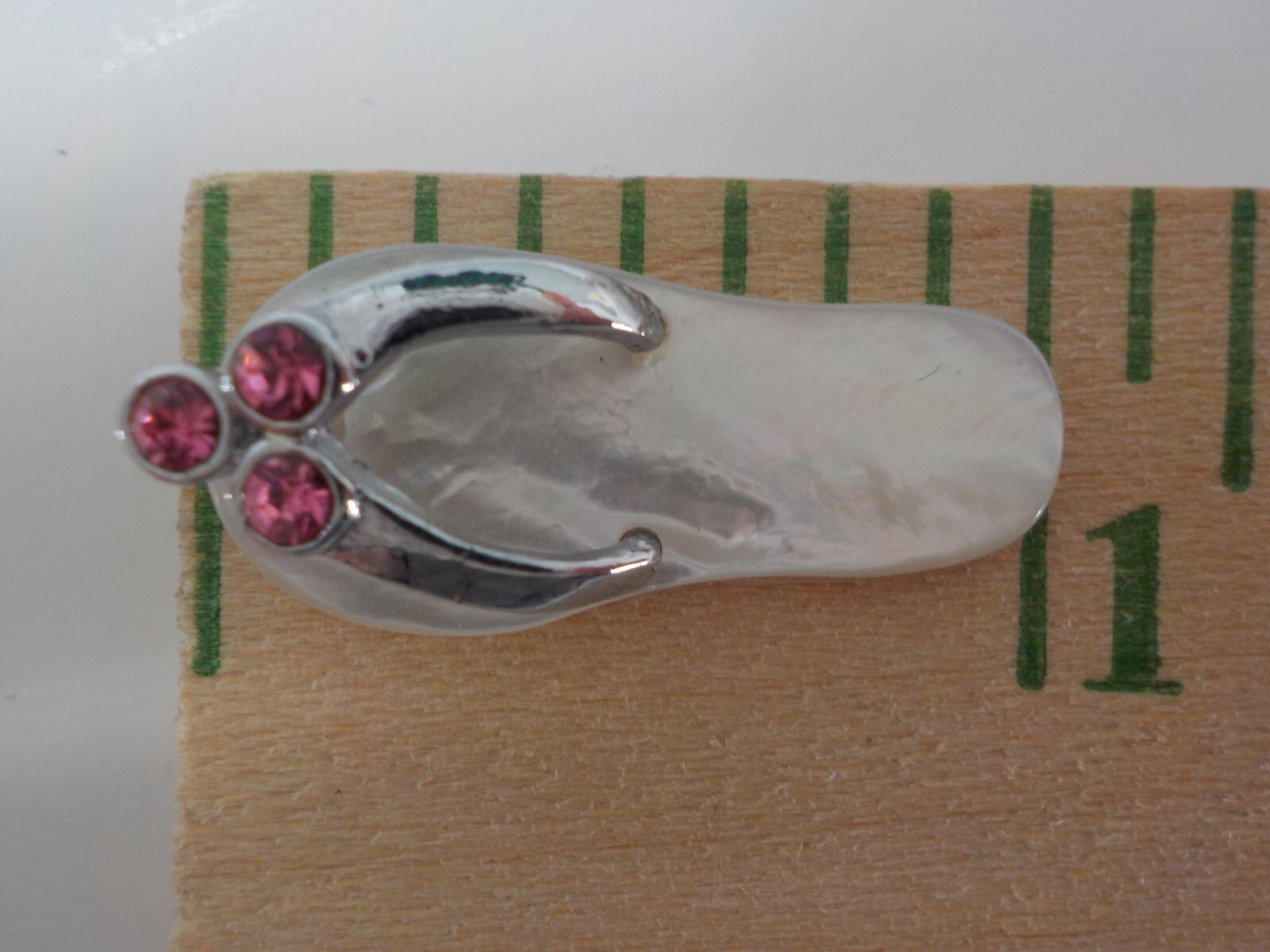 Small Jeweled Charm Pearl Color Sandal with Pink Faux Diamonds Slipper Flip Flop