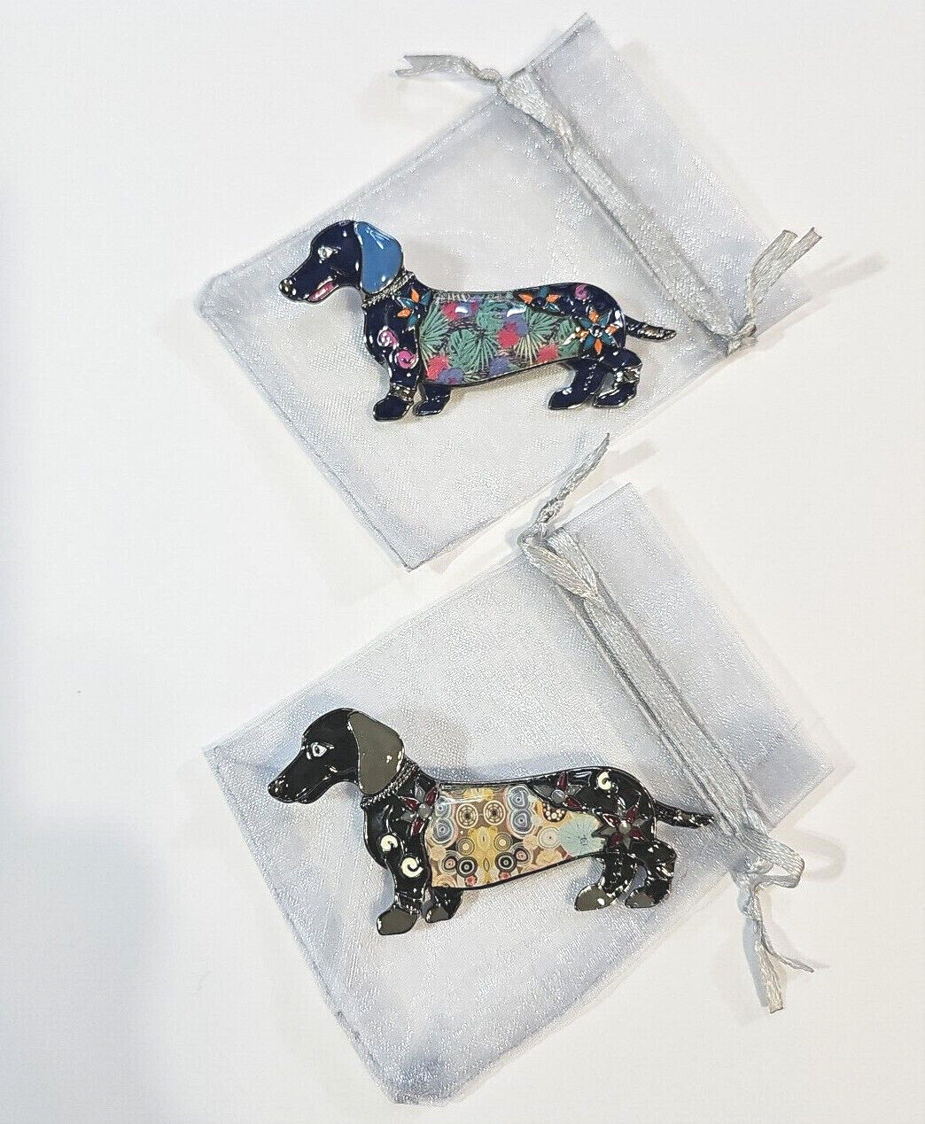 Dachshund Pin Vintage Style Metal Alloy Brooch ~ Matte Finish ~ Doxie Moxie