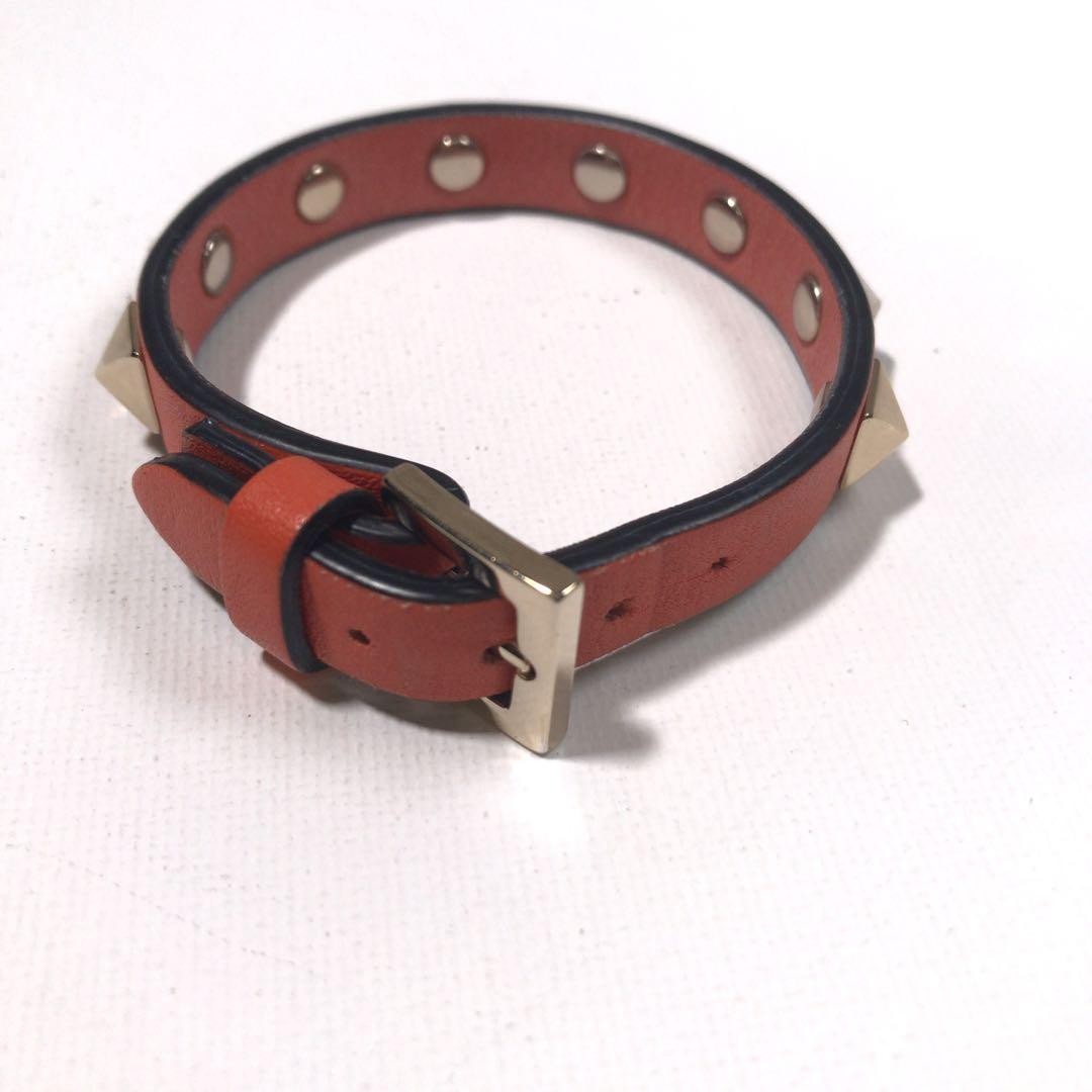 VALENTINO GARAVANI Rockstud Orange Leather Bracelet Goldtone Italy