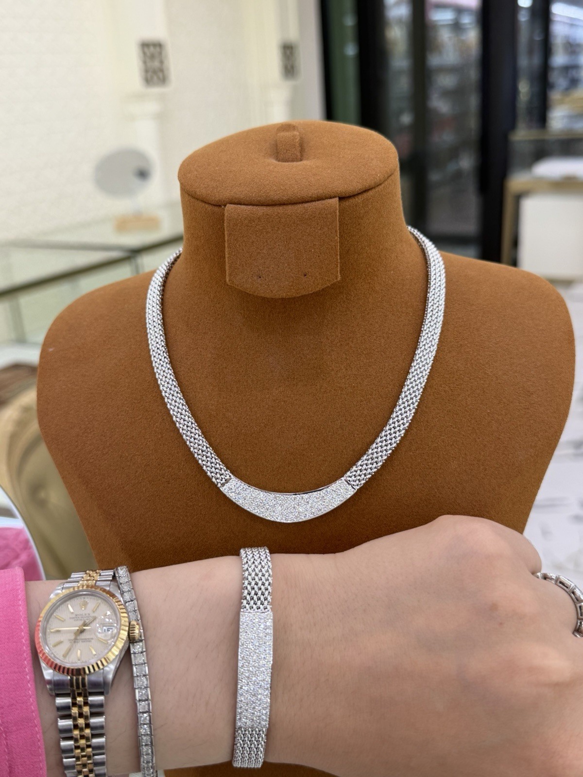 14K White Gold Mesh Chain Necklace and Bracelet with Round White Diamond Pavé