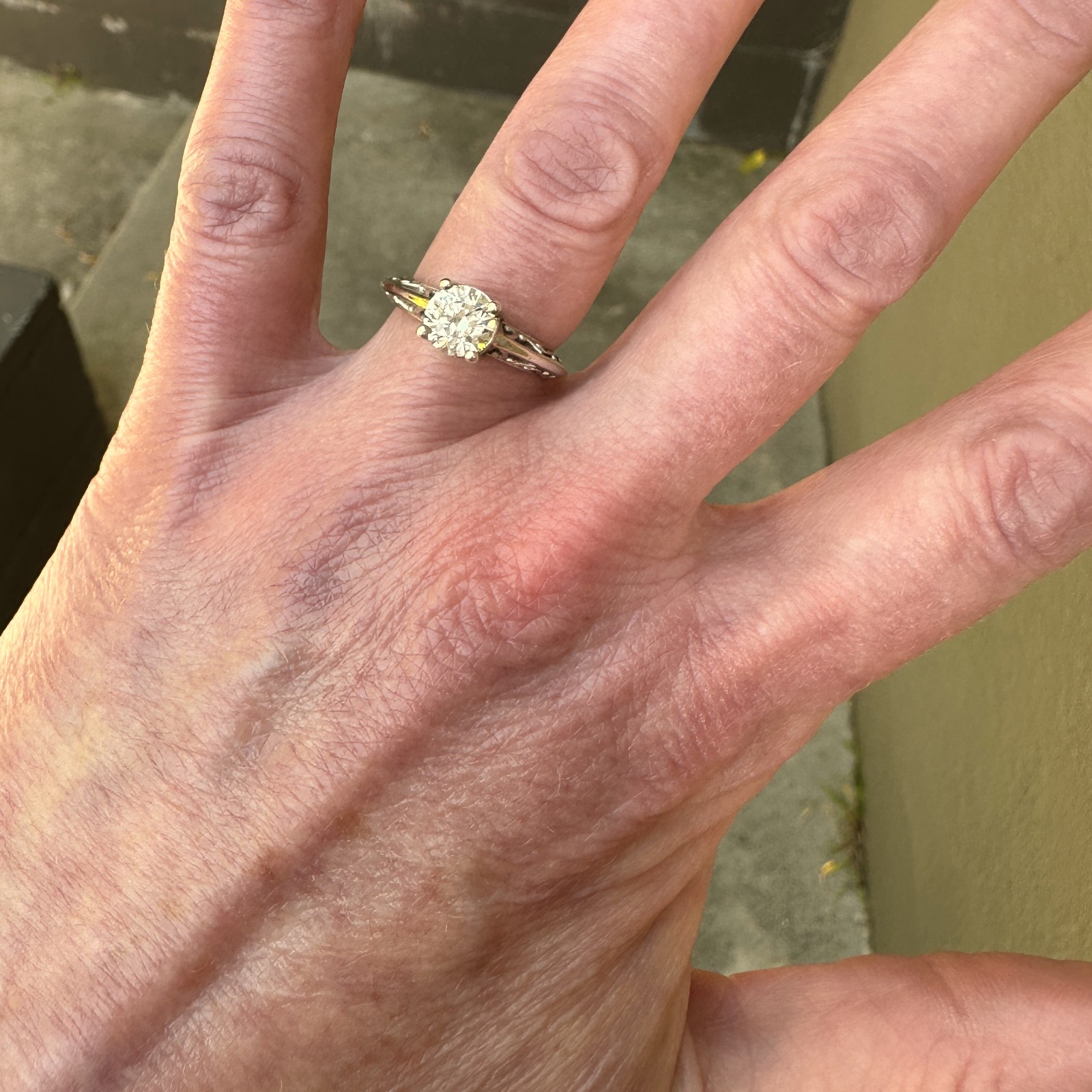 Unmarked Sterling Silver Engagement-Style Ring SZ 5.75 w Side Details & 6.5mm CZ