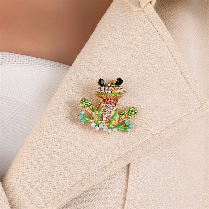 Fashion Lovely Crystal Rhinestone Frog Brooch Pin Women Sweater Badge Jewelry