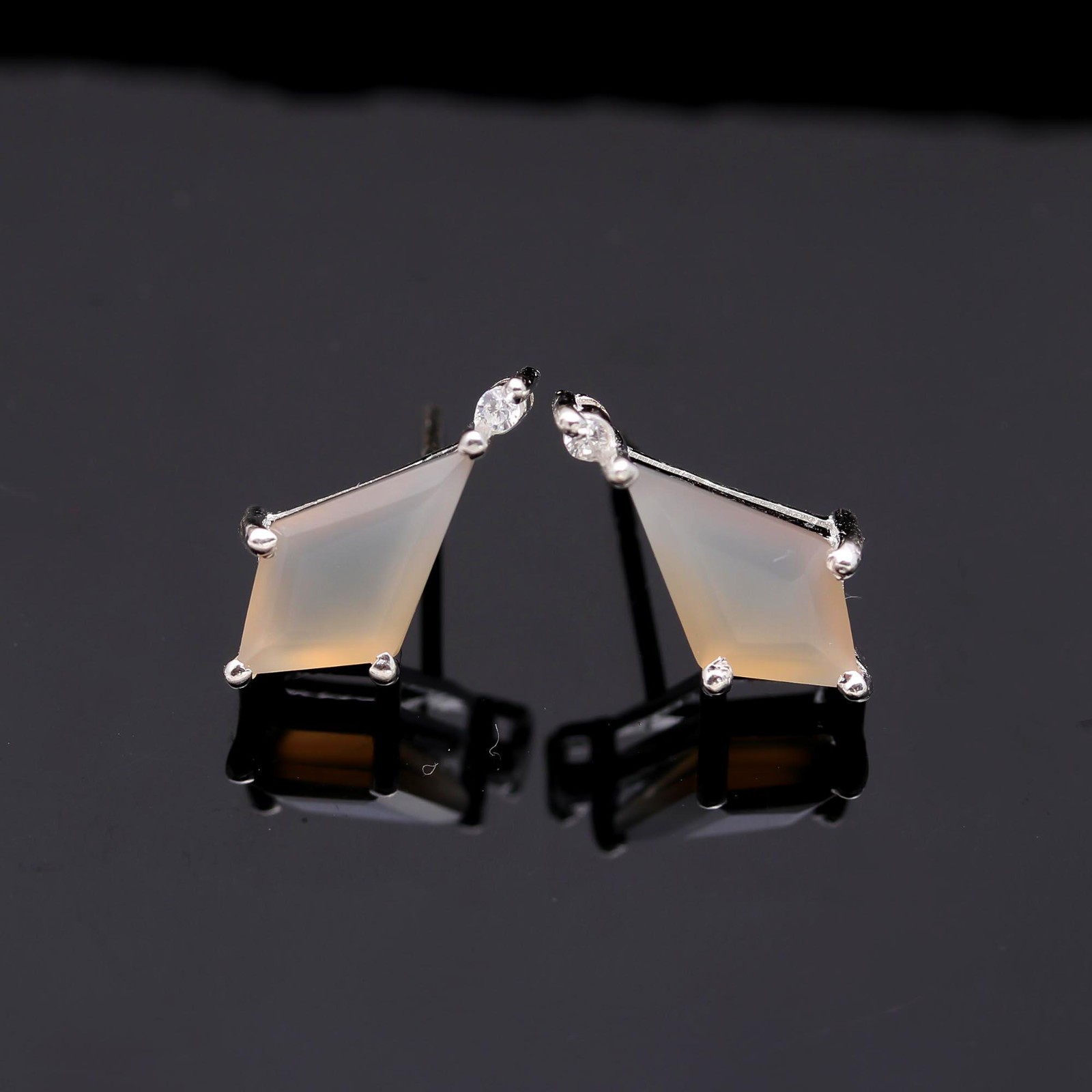 100% Natural Grey Chalcedony Kite Stud Earrings Solid Silver Minimalist Jewelry