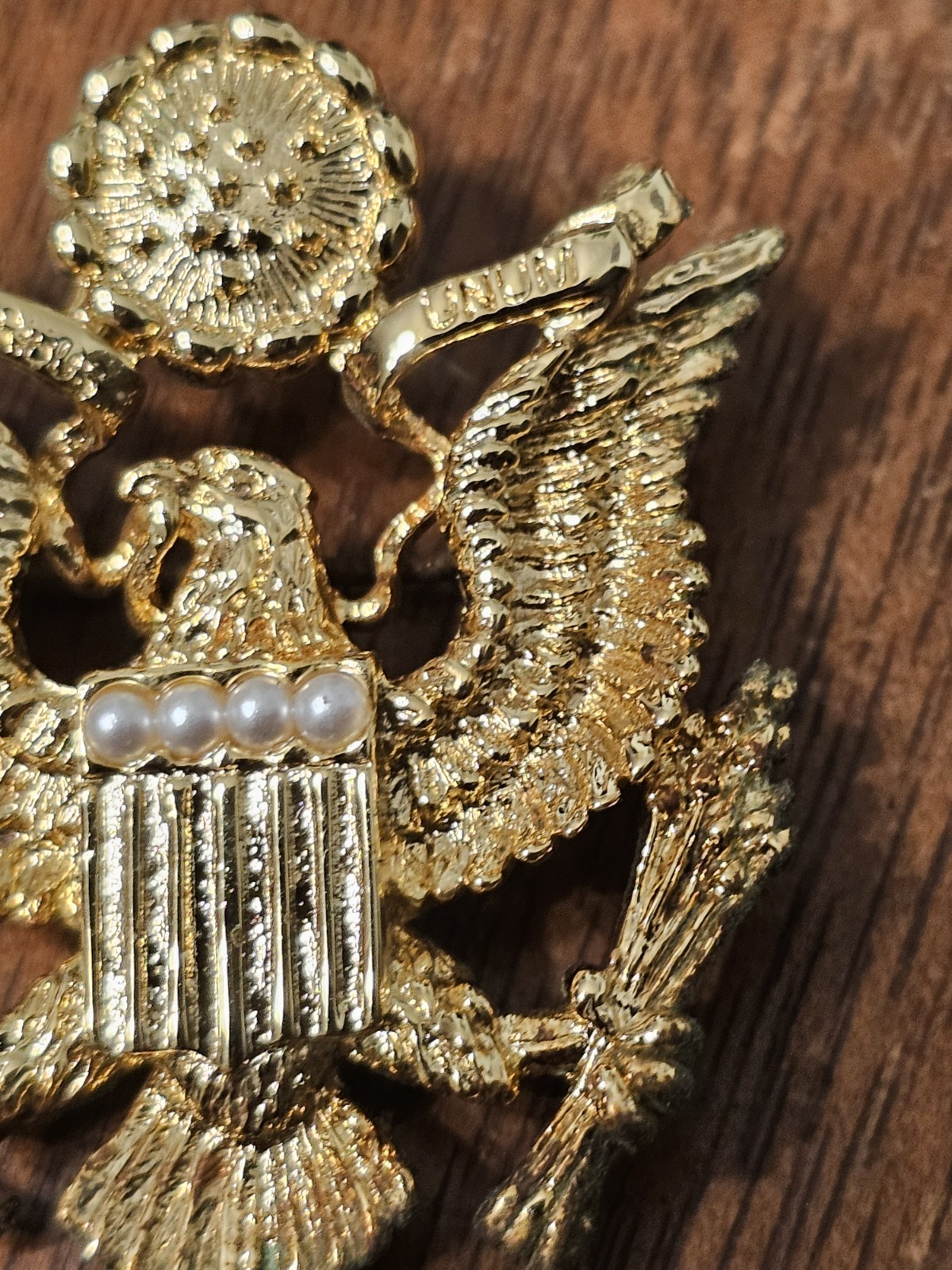 Ann Hand Great Seal Seal Of The United States Pin Brooch Gold Tone Faux Pearl