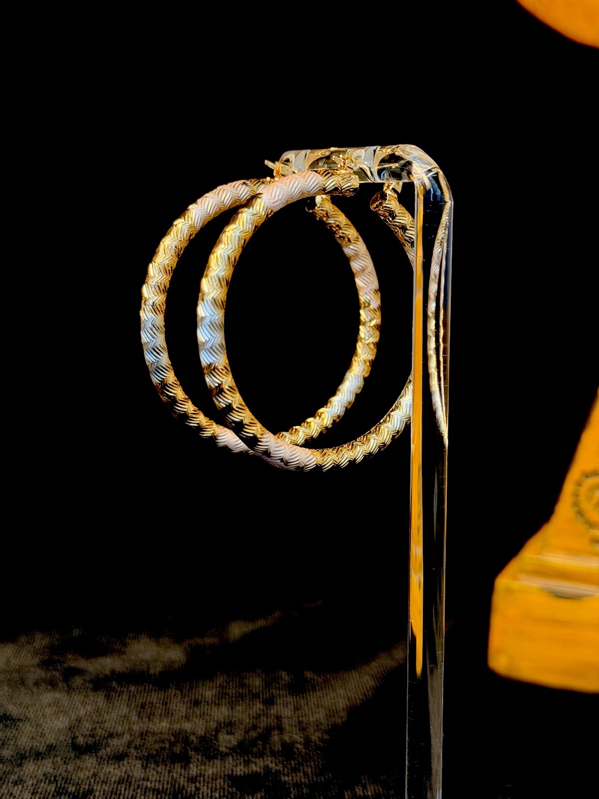 14K Gold Tri-Tone Textured Round Hoop Earrings Latch Back Closure. 2in diameter