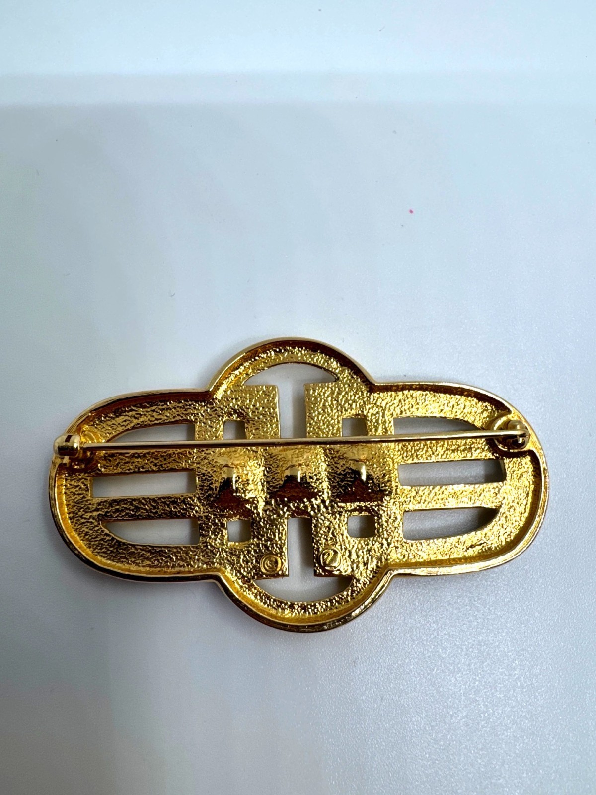 Swarovski Crystal Art Deco Brooch Black Enamel Gold Tone Signed Swan Pin