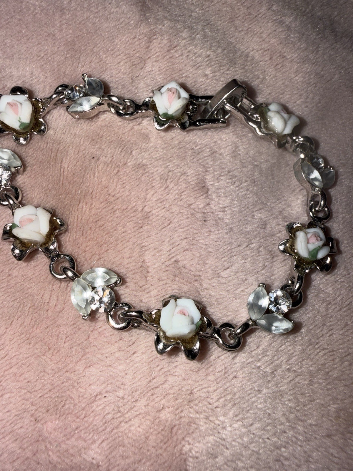 Silver Tone Cable Chain Charm Bracelet Lobster White Rose Clear Glass Dangle