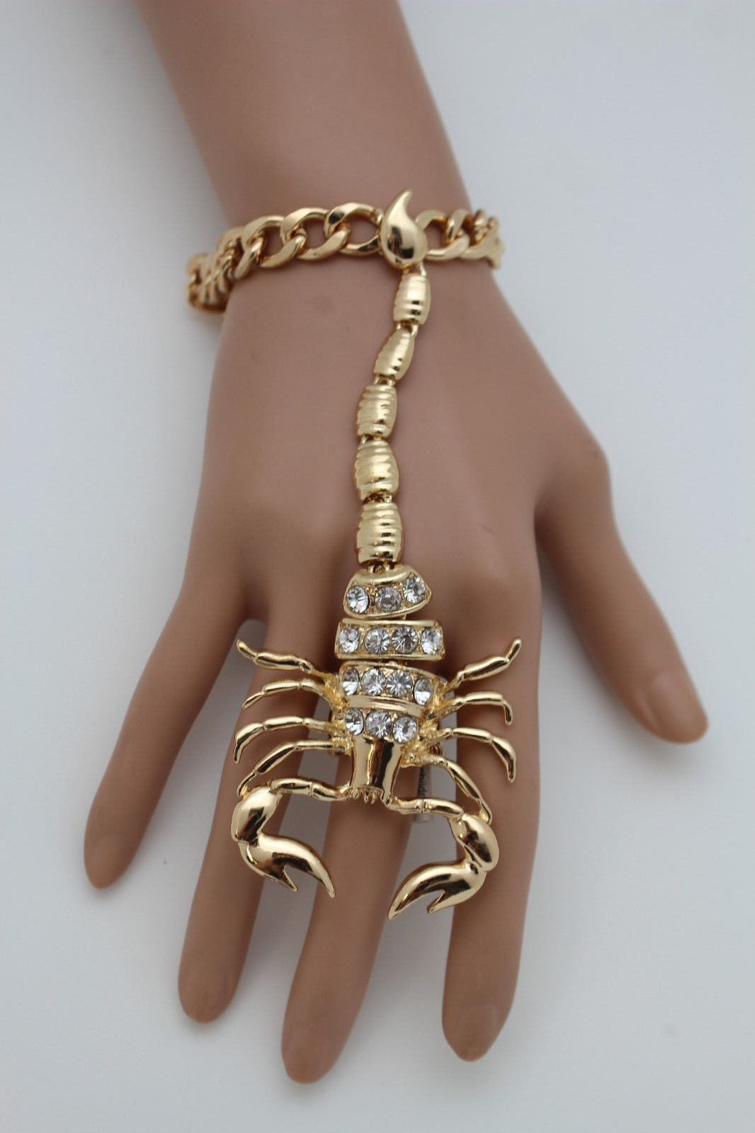 New Women Shinny Gold Scorpion Hand Chains Slave Bracelet Ring Fashion Jewelry