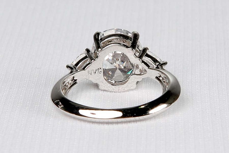 New Avon CLEAR OVAL CZ Silver CZ Cocktail Wedding RING – 5, 6, 7, 8, 9, 10 or 11