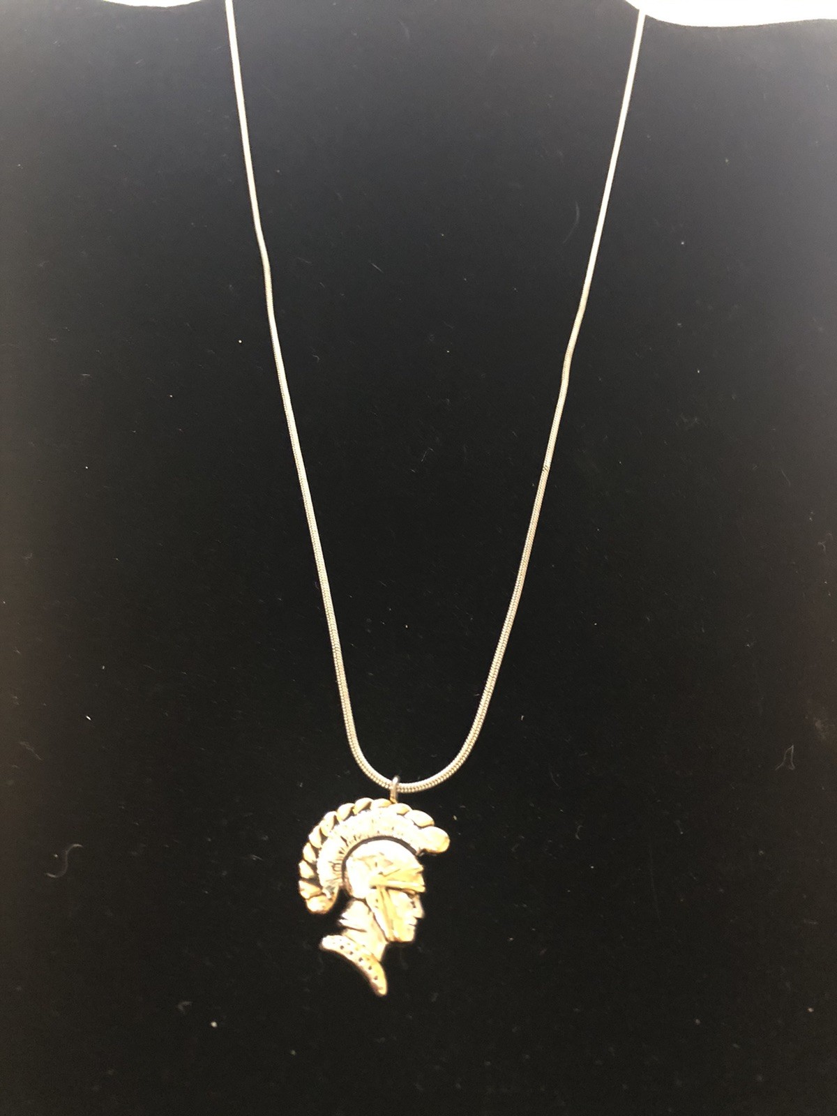 SPARTAN/ TROJAN HELMET PENDANT WITH SILVER TONE CHAIN 18″ + 2.5″ EXTENDER
