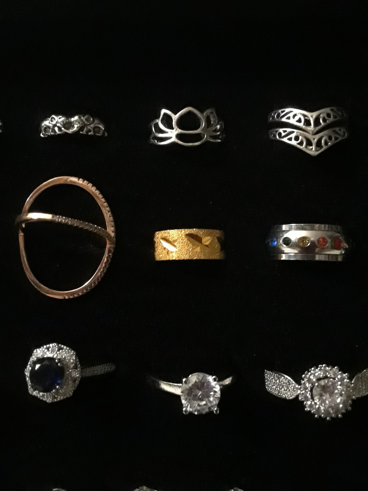 Wholesale Lot of 72 Rings Various Shapes and Sizes Men – Women Display Tray NWOT