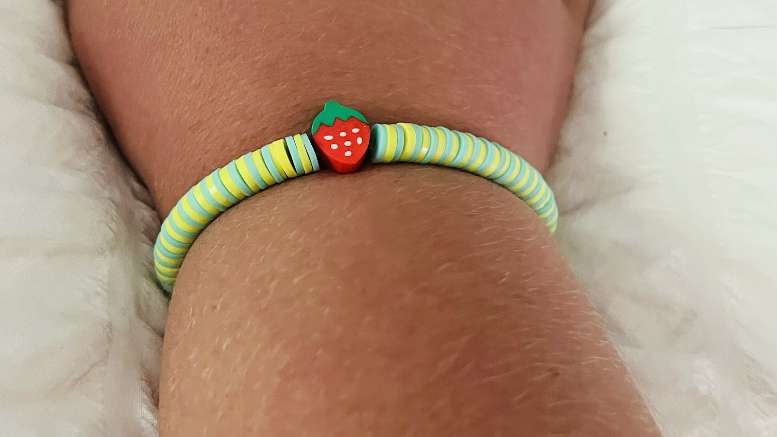 Multicolor Polymer Clay Heishi Bead Stretch Bracelet Strawberry Charm Slip-On