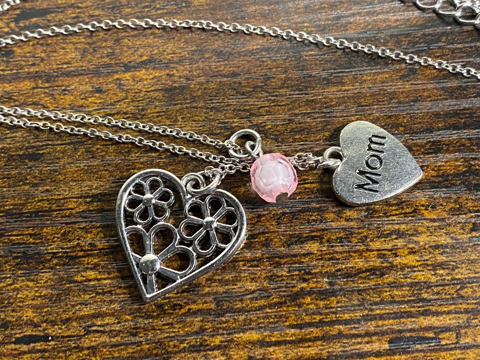 Mothers day themed pendant necklace