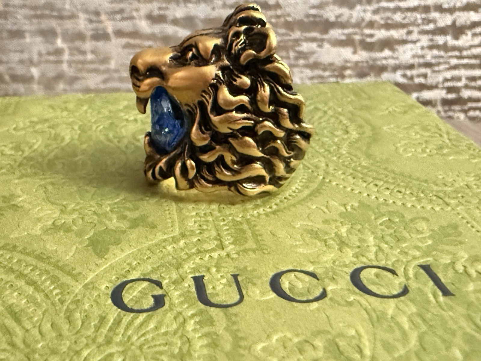 Authentic Gucci Lion Head Ring Blue Crystal Bronze Gold US Size 5 1/4 10IT NWB