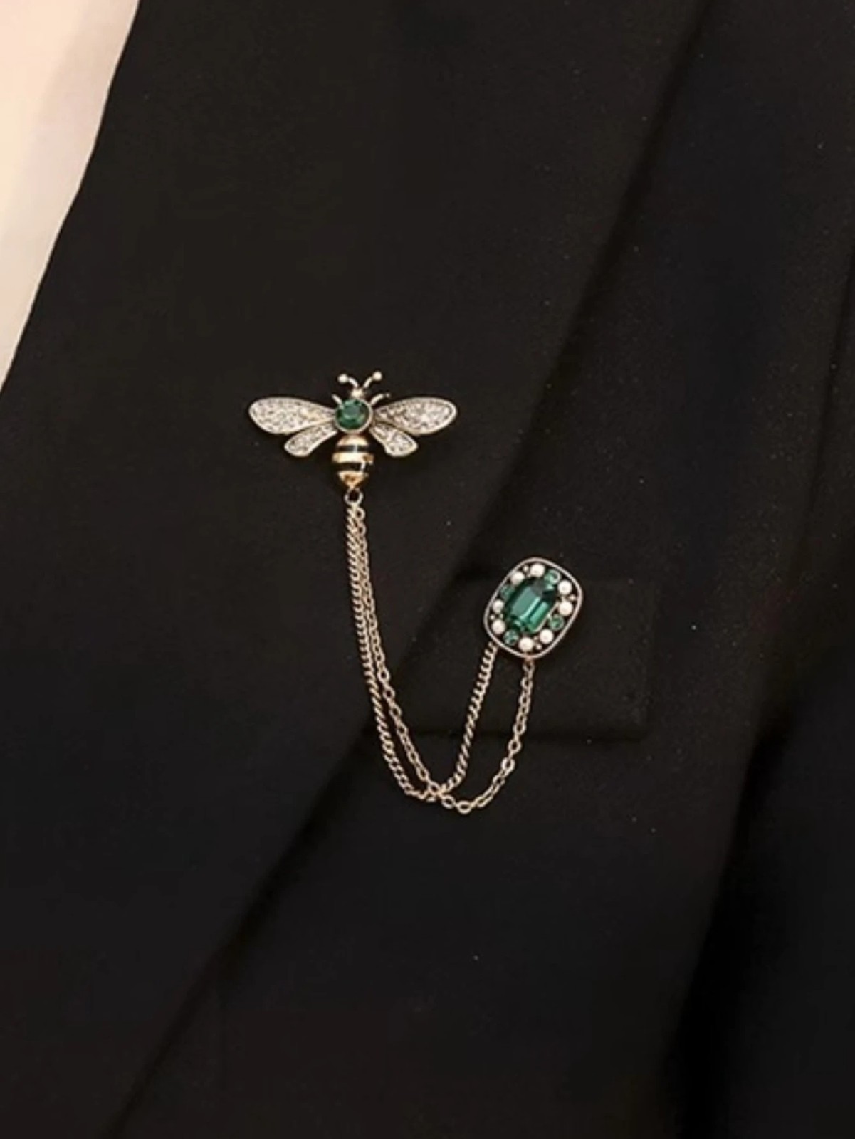 Bee Crystal Brooch Pin Tassel Luxury Women Sweater Jacket Fashion Jewelry Gift