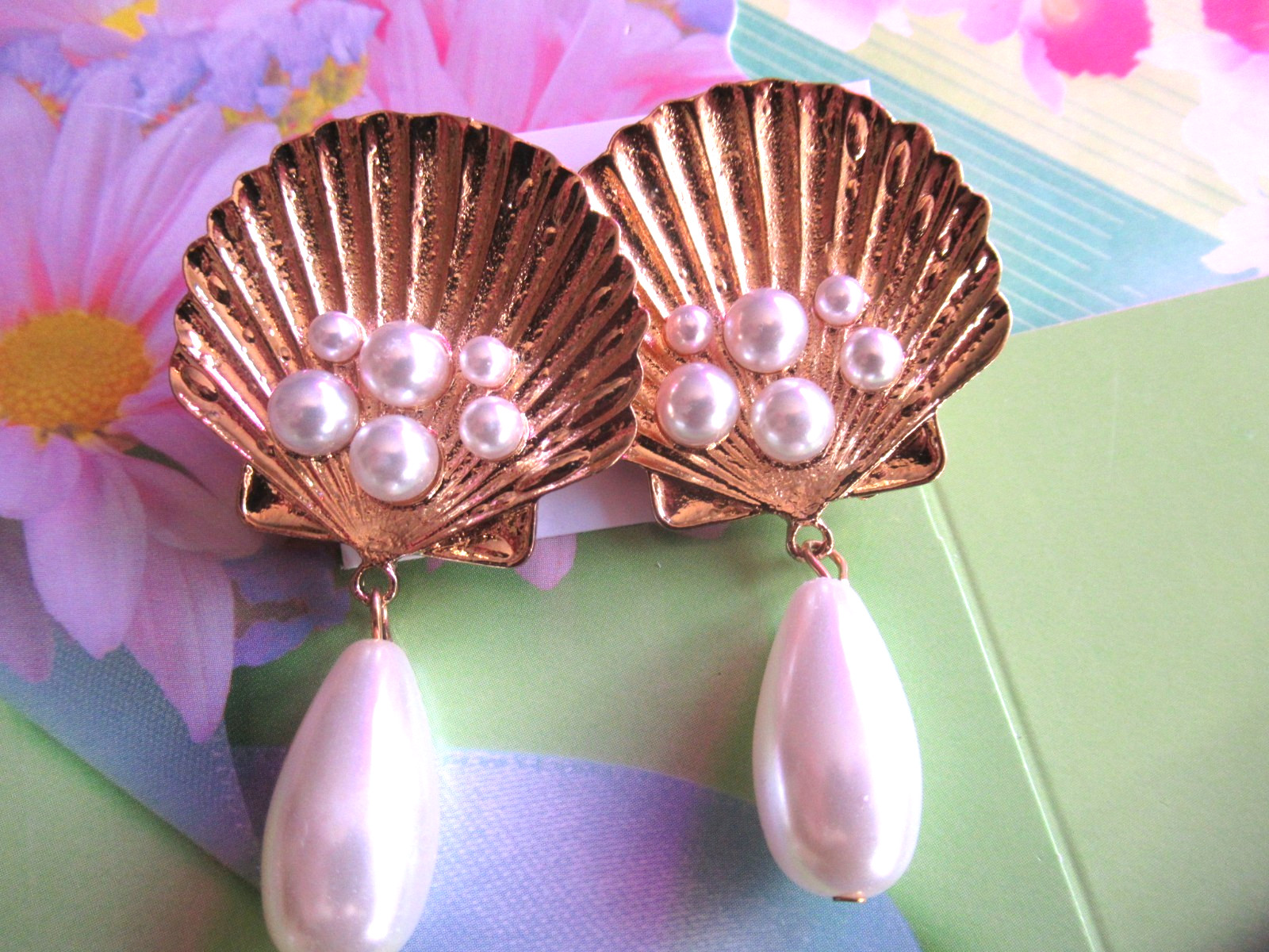Beautiful Seashell Golden Scallop or Spiral Earrings Statement Dangle Earrings N