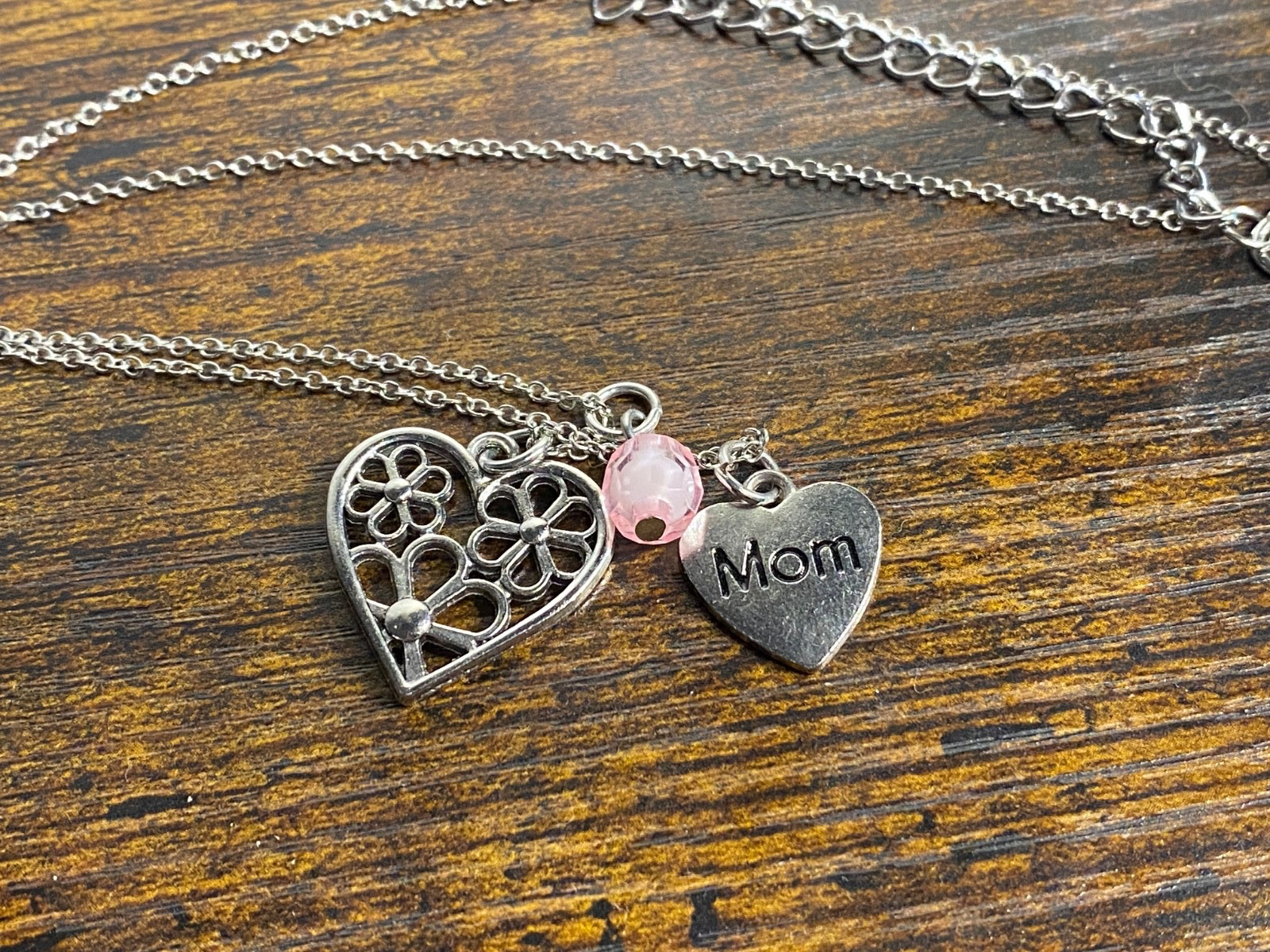 Mothers day themed pendant necklace