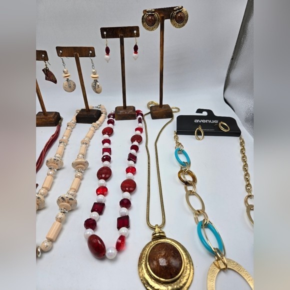 Lot of 13 Jewelry Sets Necklace Earrings Rings Bracelet Silver Gold Demi Parure