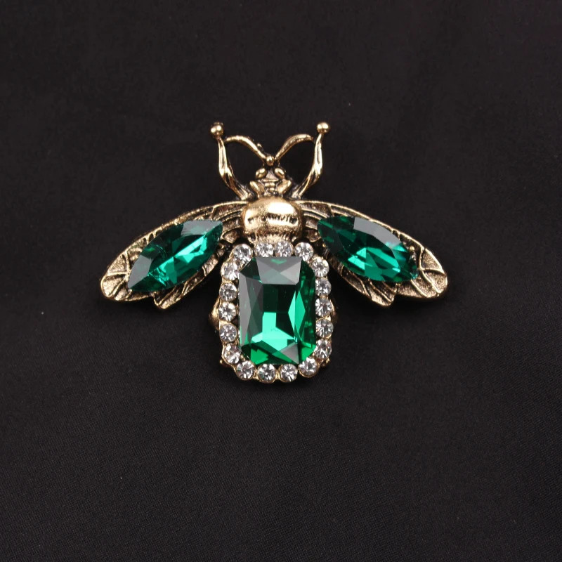 Women Men Unisex Bee Lover Brooch Fashion Bees Animals Pins Badge Jewelry
