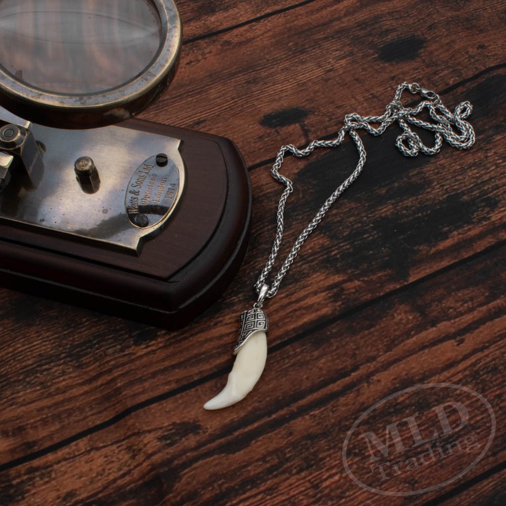 Faux Wolf Tooth Pendant Necklace – Resin & Alloy Cap – Tribal Viking Style