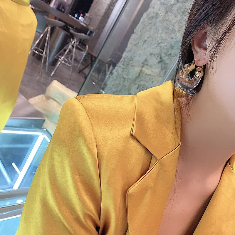 Brand New 1 Pair Resin Acrylic Earrings U-Ring Earrings, Women’s Fashion Jewelry