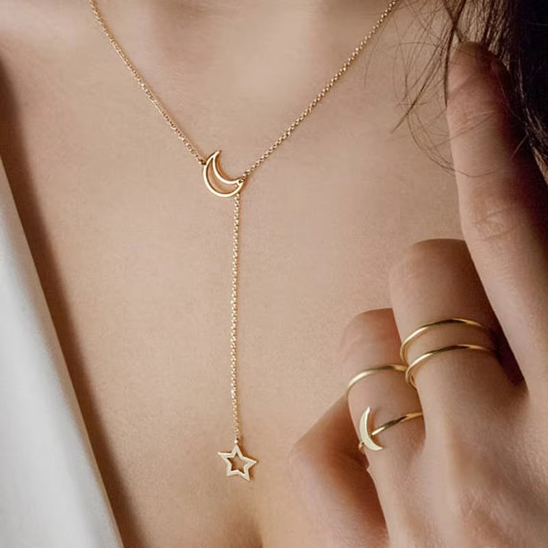 Elegant Moon Star Pendant Choker Necklace Gold Color Alloy Chain Party Jewelry