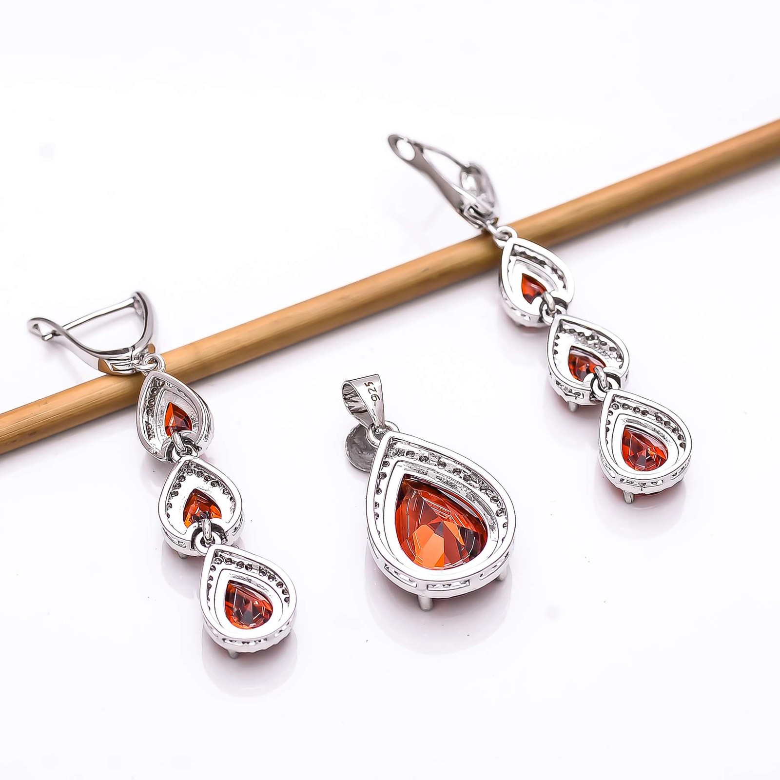 Red Garnet & Cubic Zirconia 925 Silver Handmade Pendant Earring Set PS8259