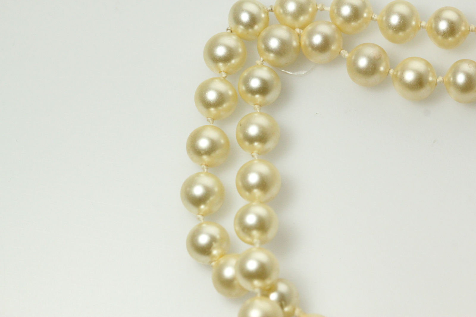 19″ Strand Faux Pearl Necklace with 925 Sterling Silver Clasp 30g (NEC4361)