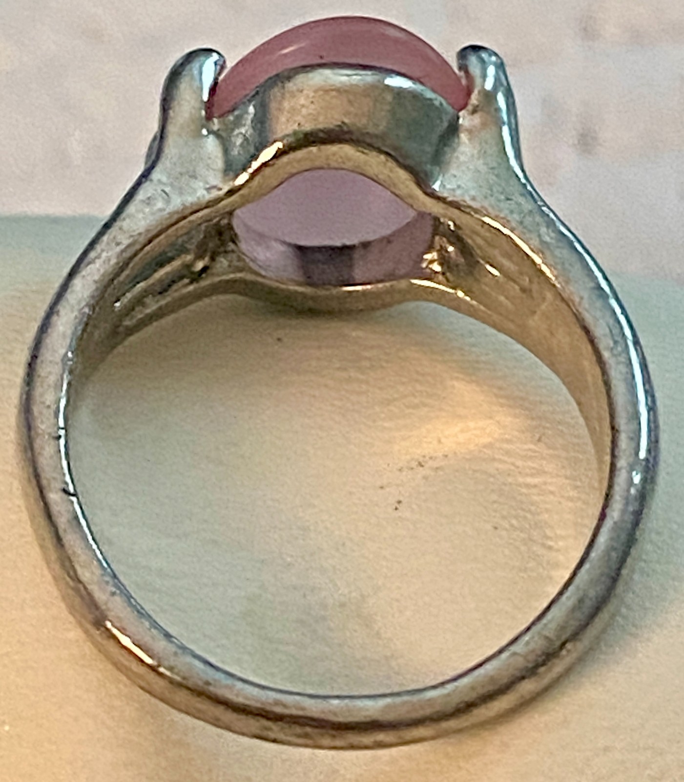 Silver Tone Pink Oval Cabochon Split Band Statement Ring Size 7