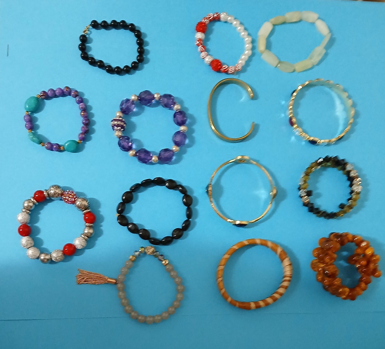 LOT OF 14 FASHION BRACELETS MIXED MATERIALS, SIZES, STYLES & COLORS