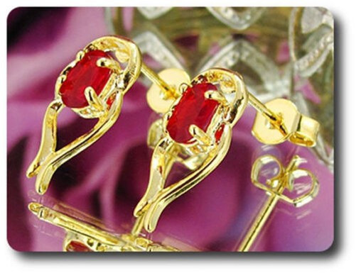 Earrings Ruby 0 3/32×0 9/32in Gold Plated 18 K.