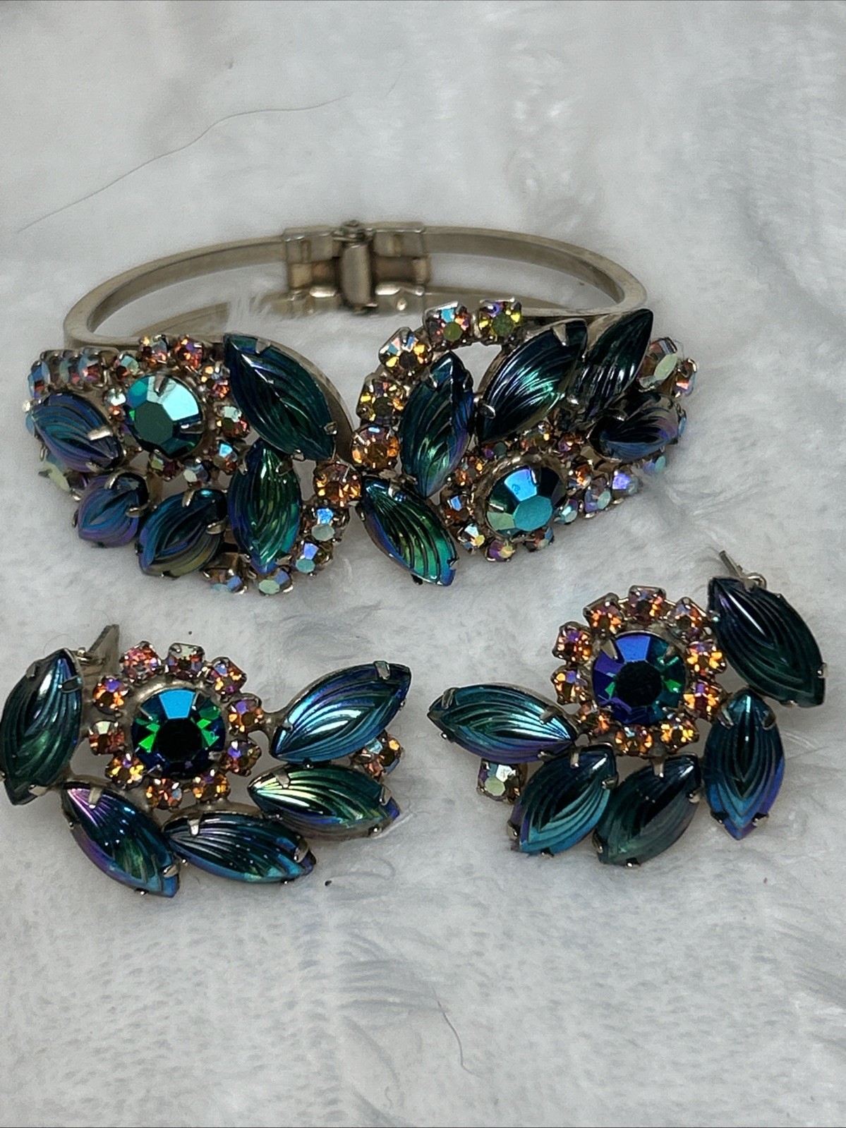 Vtg Clamper Bracelet Earrings Set Heliotrope Watermelon Glass Stones Unsigned