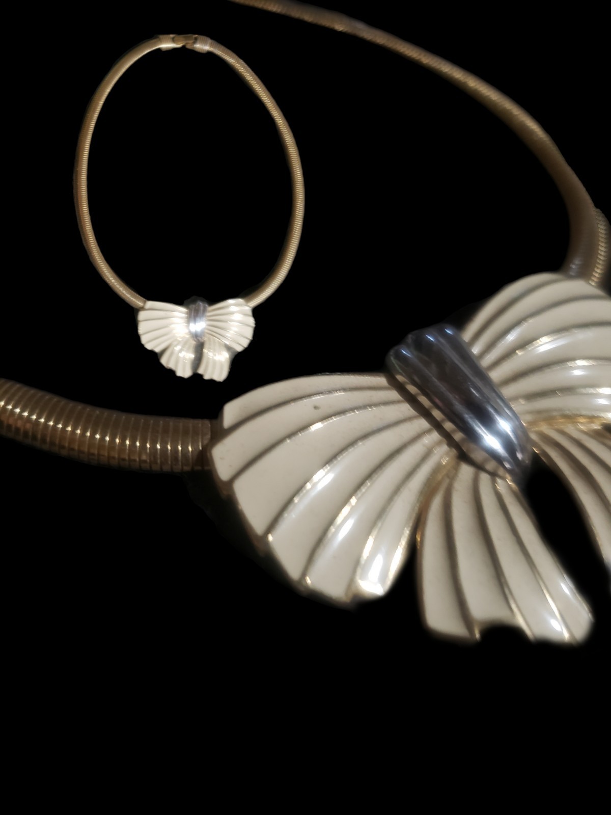 Tiffarri Bow Chocker 1990