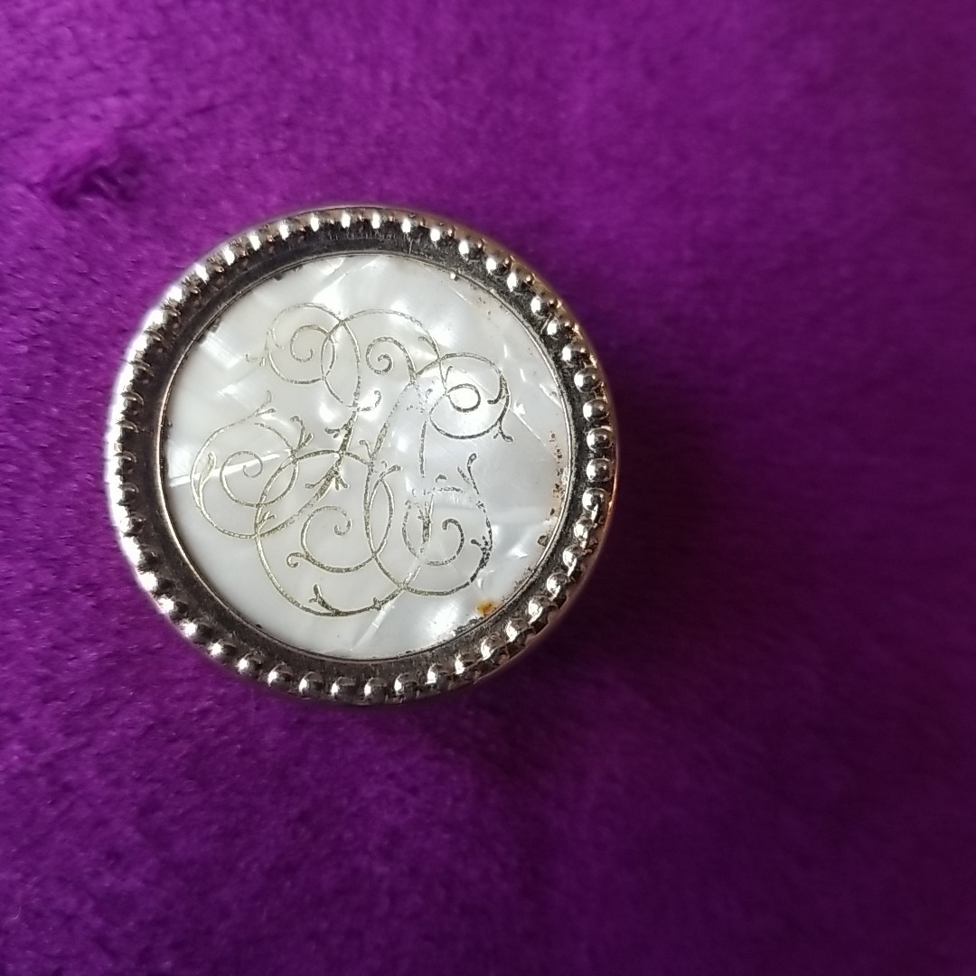 Vintage General Mfg Co USA Seamstress Magnetic Pin Holder Brooch Mother of Pearl
