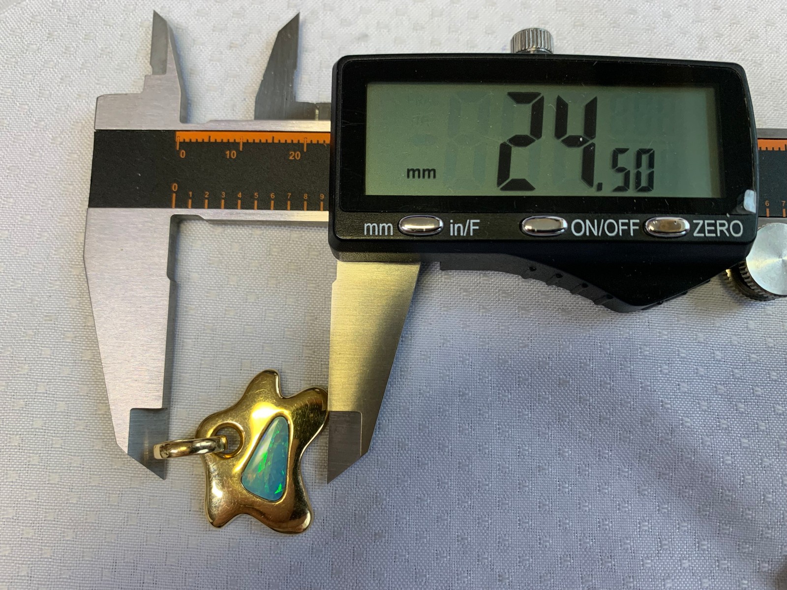 14K Yellow Gold Star Pendant 4.66g Fine Jewelry Abstract Opal Look Charm *READ*
