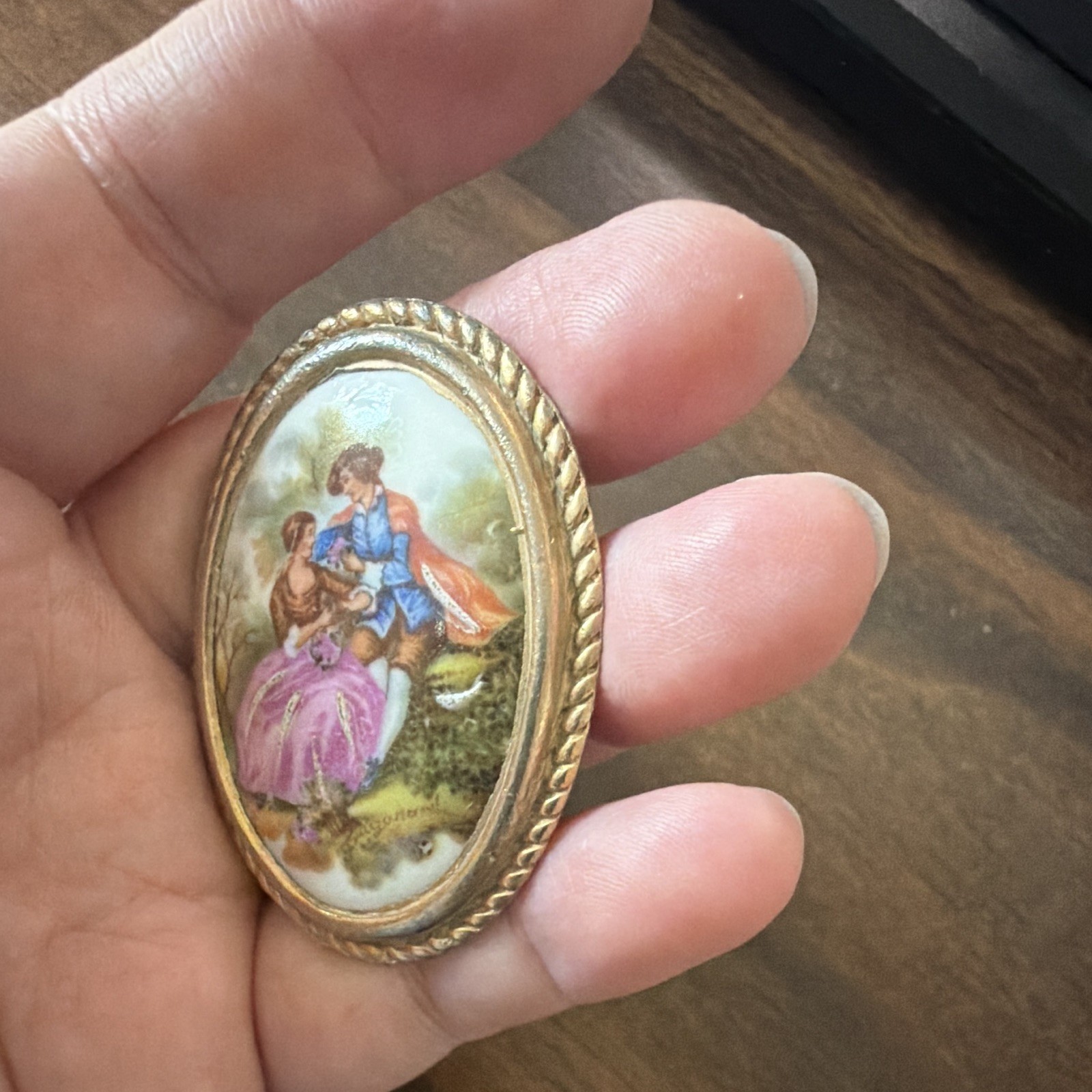Limoges Hand-Painted Signed Oval Porcelain & Metal Gold-Tone Brooch Pin
