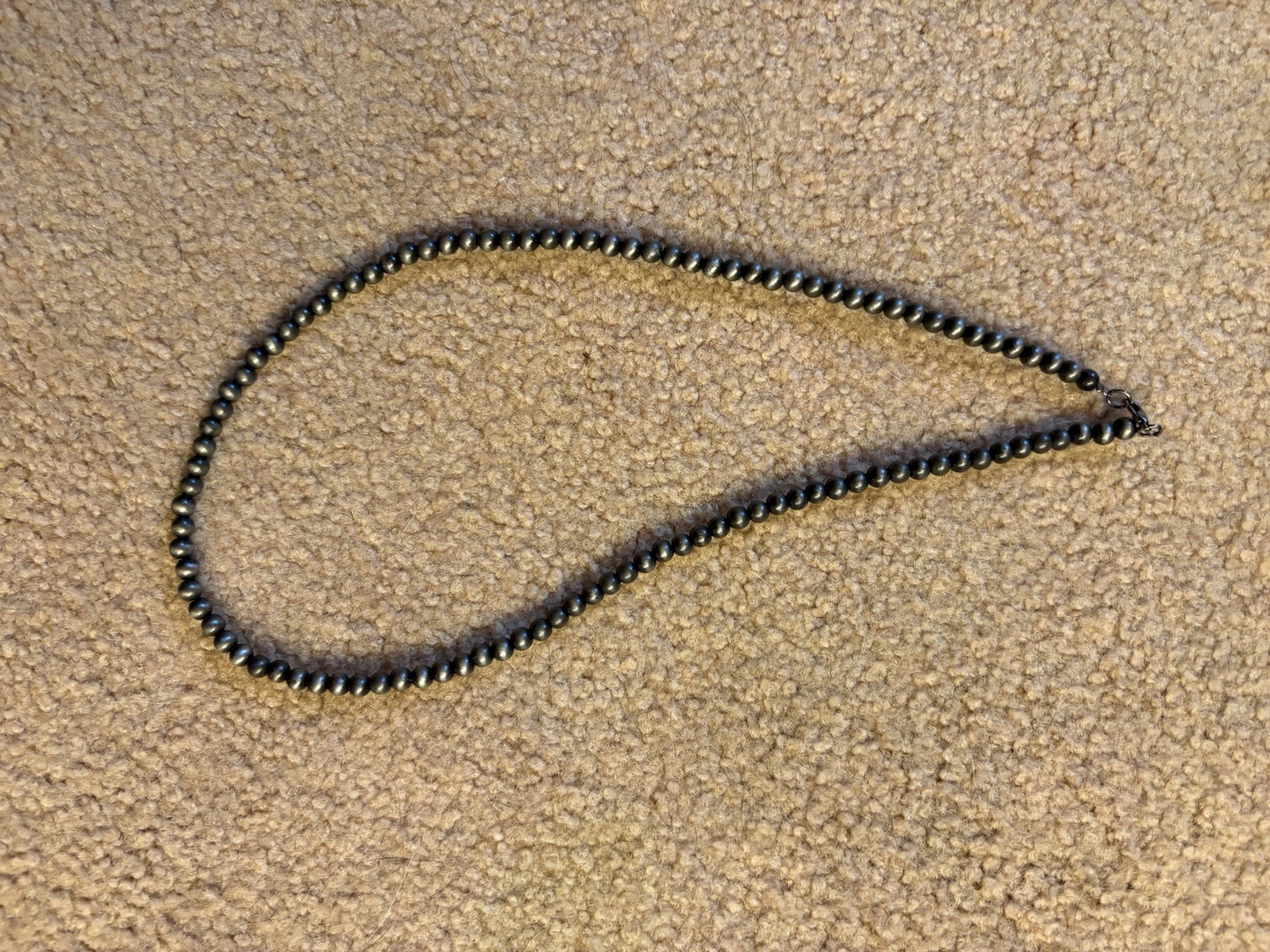 Machine made Navajo pearl 18in necklace