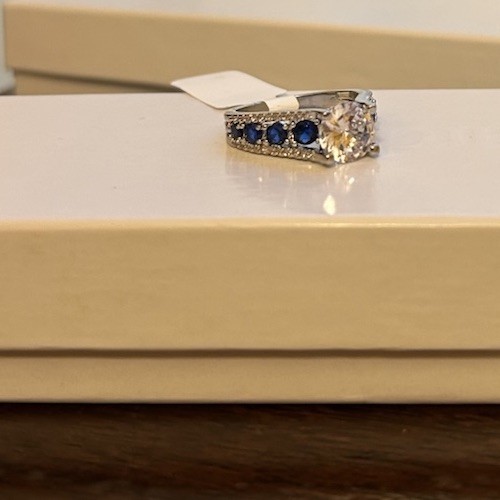 Size 7 Diamond CZ Solitaire In Silver Tone Sapphire Band No Mark