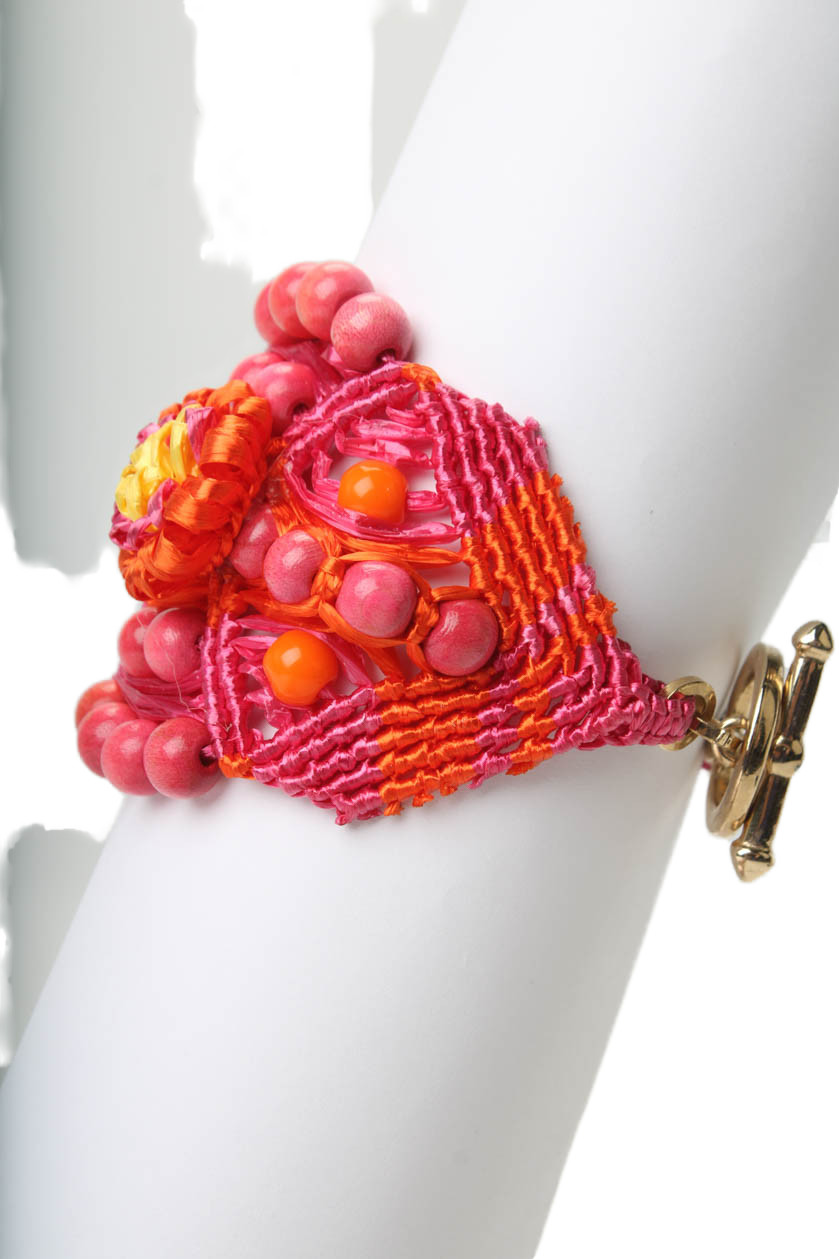 RED Valentino Womens Gold Tone Pink Straw Wood Bead Cuff Bracelet 7.5″