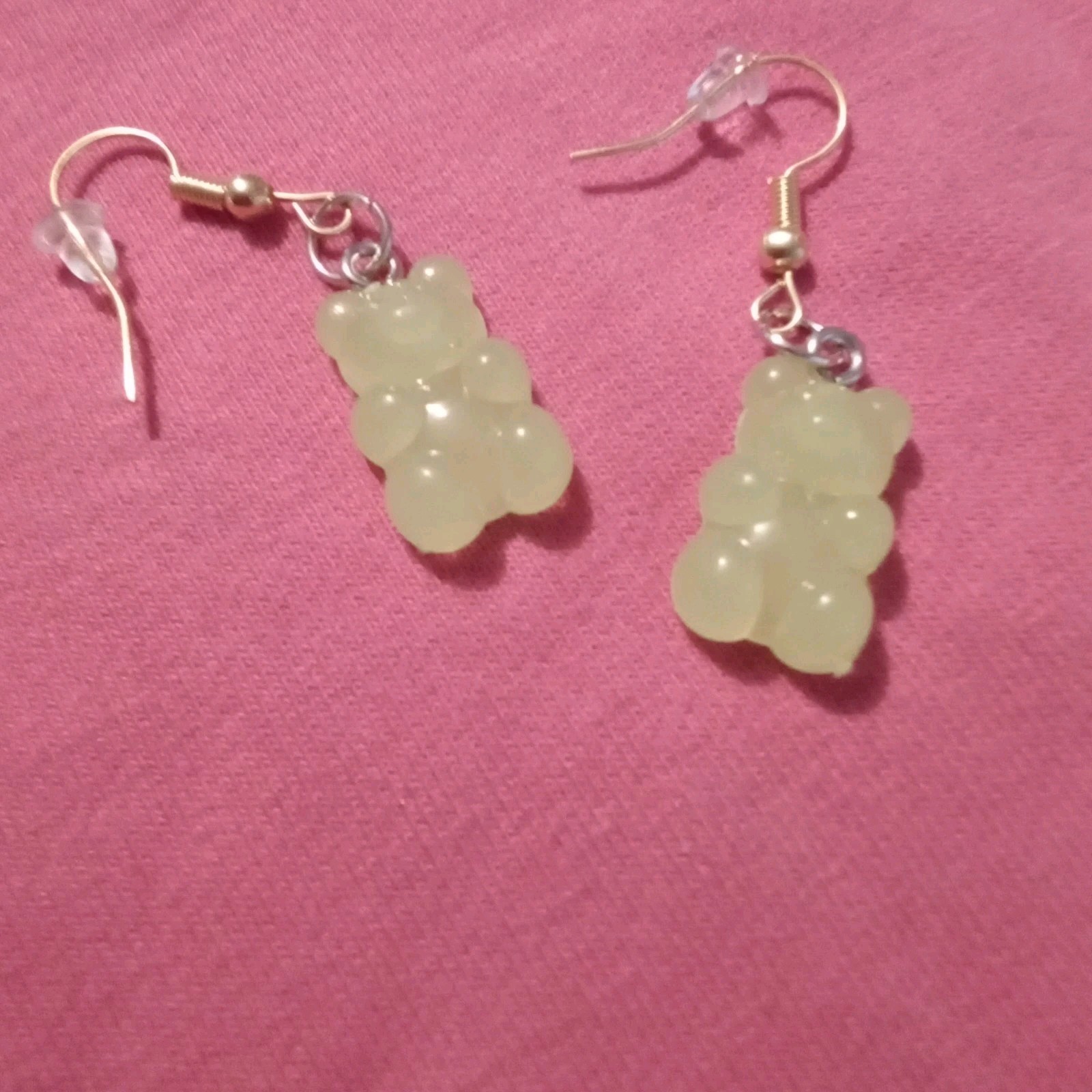Green Plastic Gummy Bear Dangle/Drop Hook Earrings Lobe No Stone No Stone