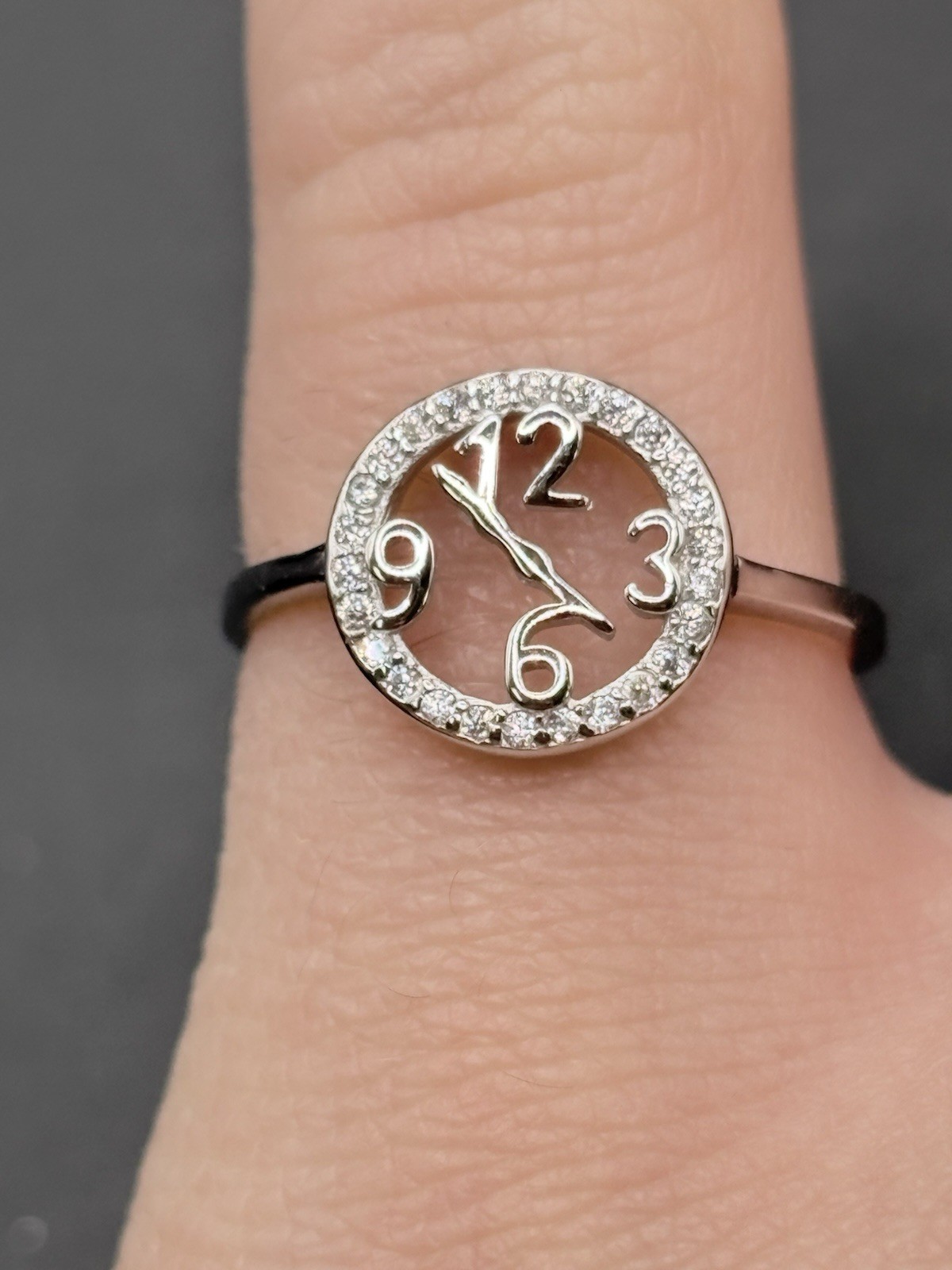 New Condition Cubic Zirconia Clock Face Ring 925 Size 7 F16