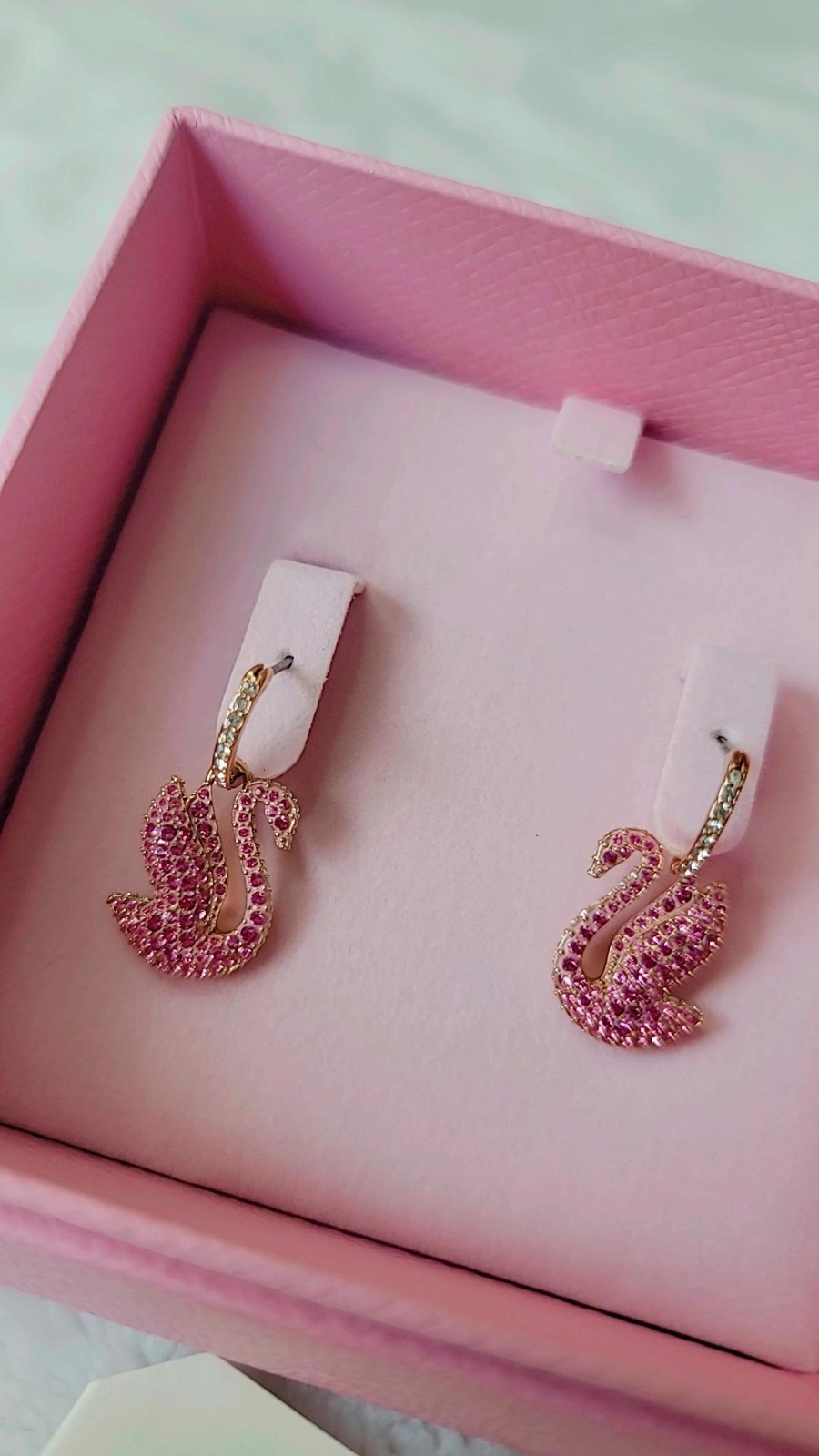 Swarosvki, Classic Swan Pink Crystals and Pink Rose Earrings Gold Plated New