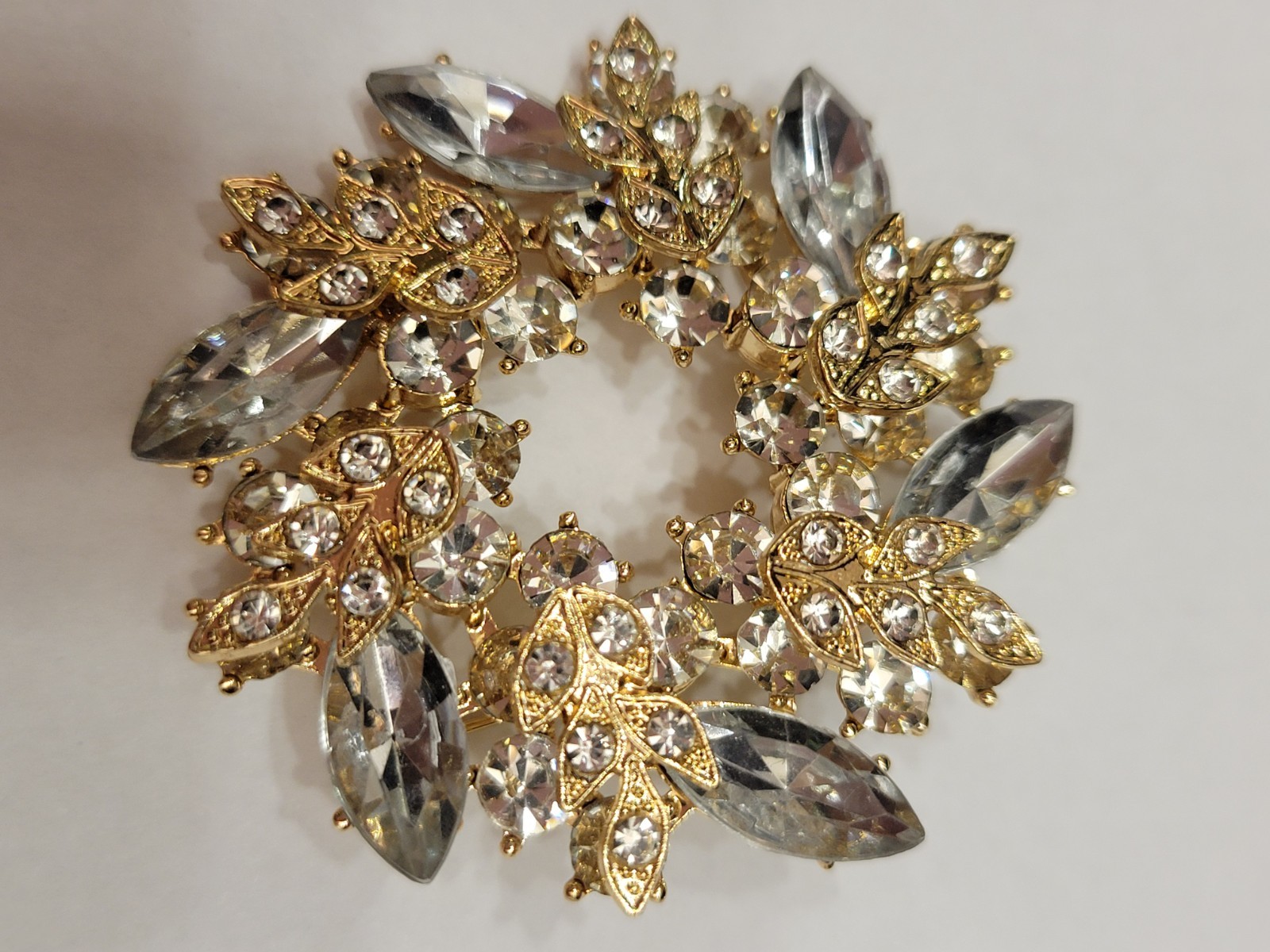 Gorgeous Rhinestone Flower Floral Leaf Stunning All Occasions Brooch Lot CA P56